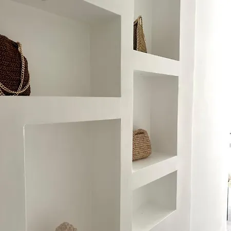 Amami Bed and Breakfast Ανακάπρι