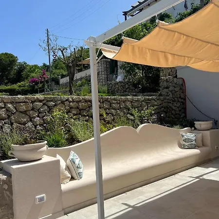 Amami Bed and Breakfast